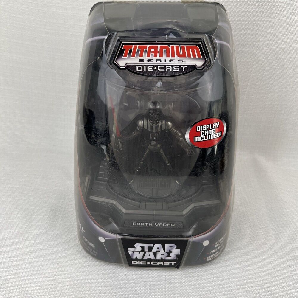 Hasbro 2005 Star Wars Titanium Series Darth Vader Display‎ Case Poseable Helmet